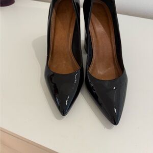 L'INTERVALLE Black Patent Leather Heels